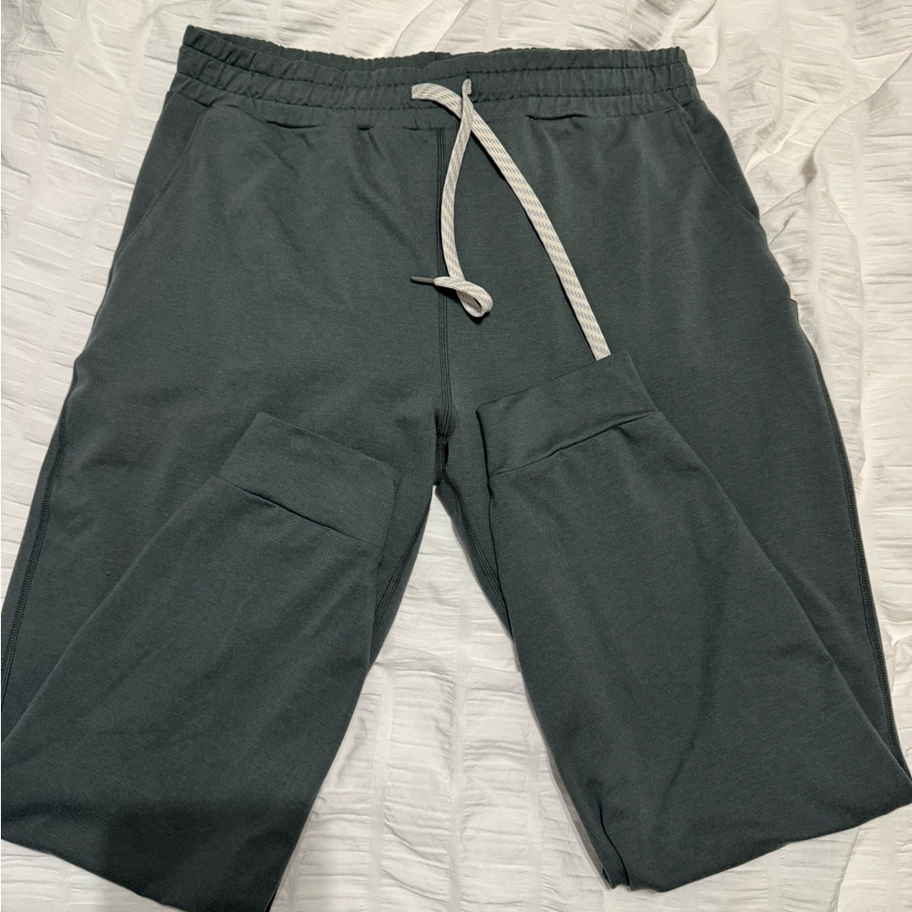 Women’s Vuori Dark Green Joggers